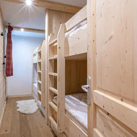 Elegant 3 Pieces Renove Avec Balcon, Coeur De Val-d'isere, Proche Commodites - Fr-1-694-1 Daire